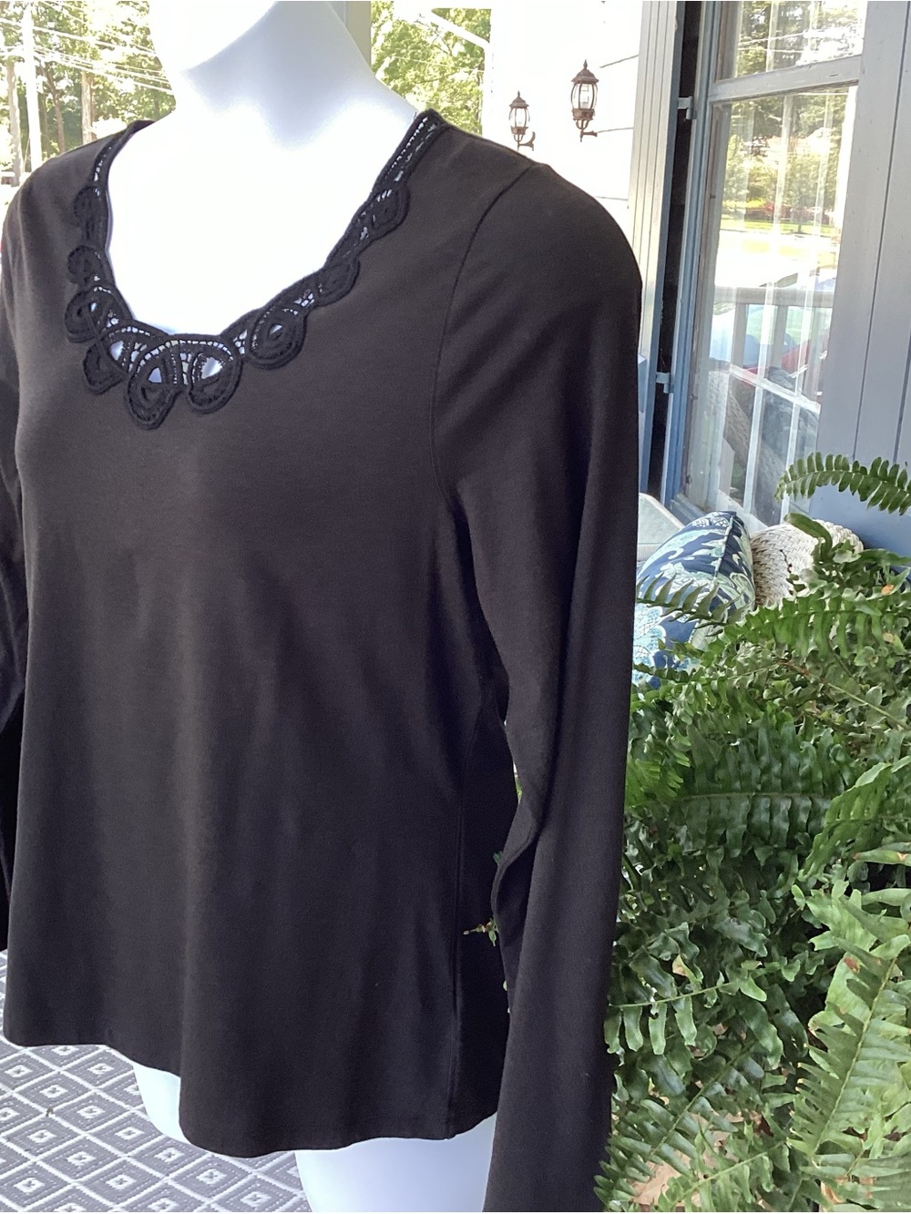 Liz Claiborne Women's Black Long Sleeve Top w Decorative Scalloped Neckline ÑWT